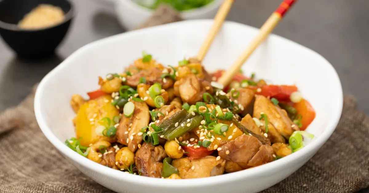 TAVUKLU SEZAR SALATA