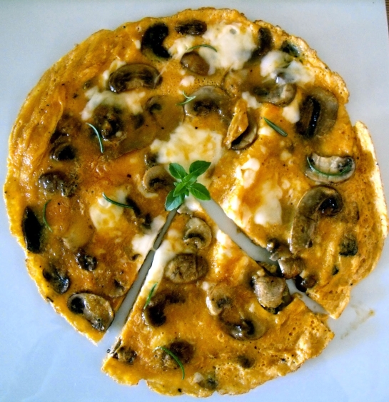 OTLU MANTARLI OMLET
